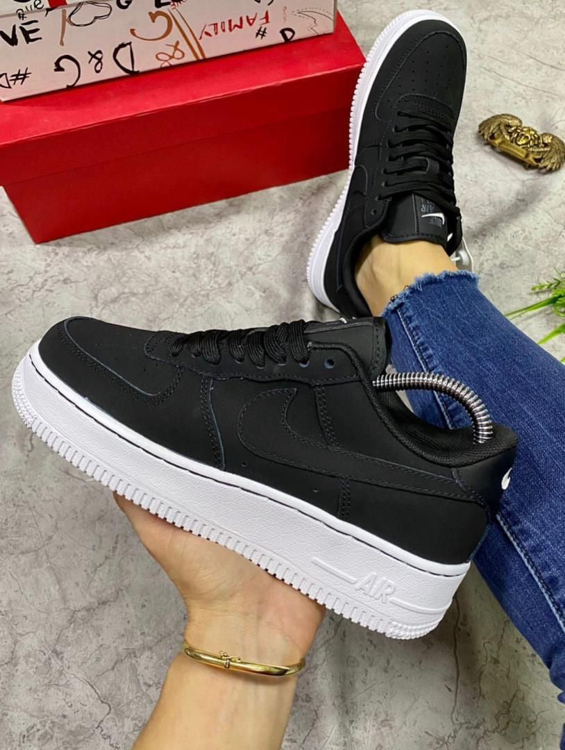 Nike AF1 Black Thom